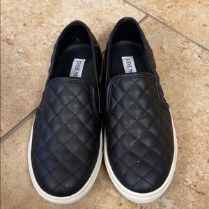 Steve Madden slip ons